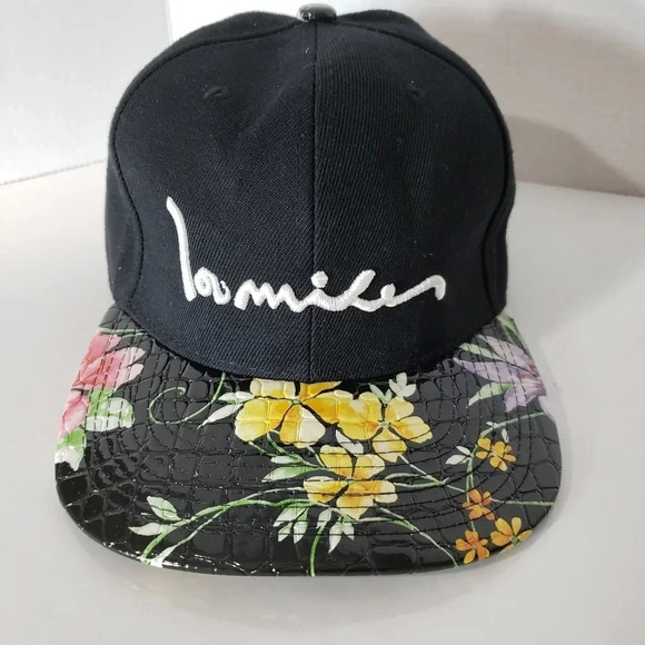 100 Miles HM Black Floral Womans Snapback Hat . - Picture 2 of 8